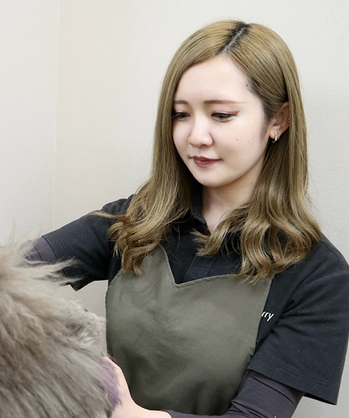 吉澤 茉莉 氏